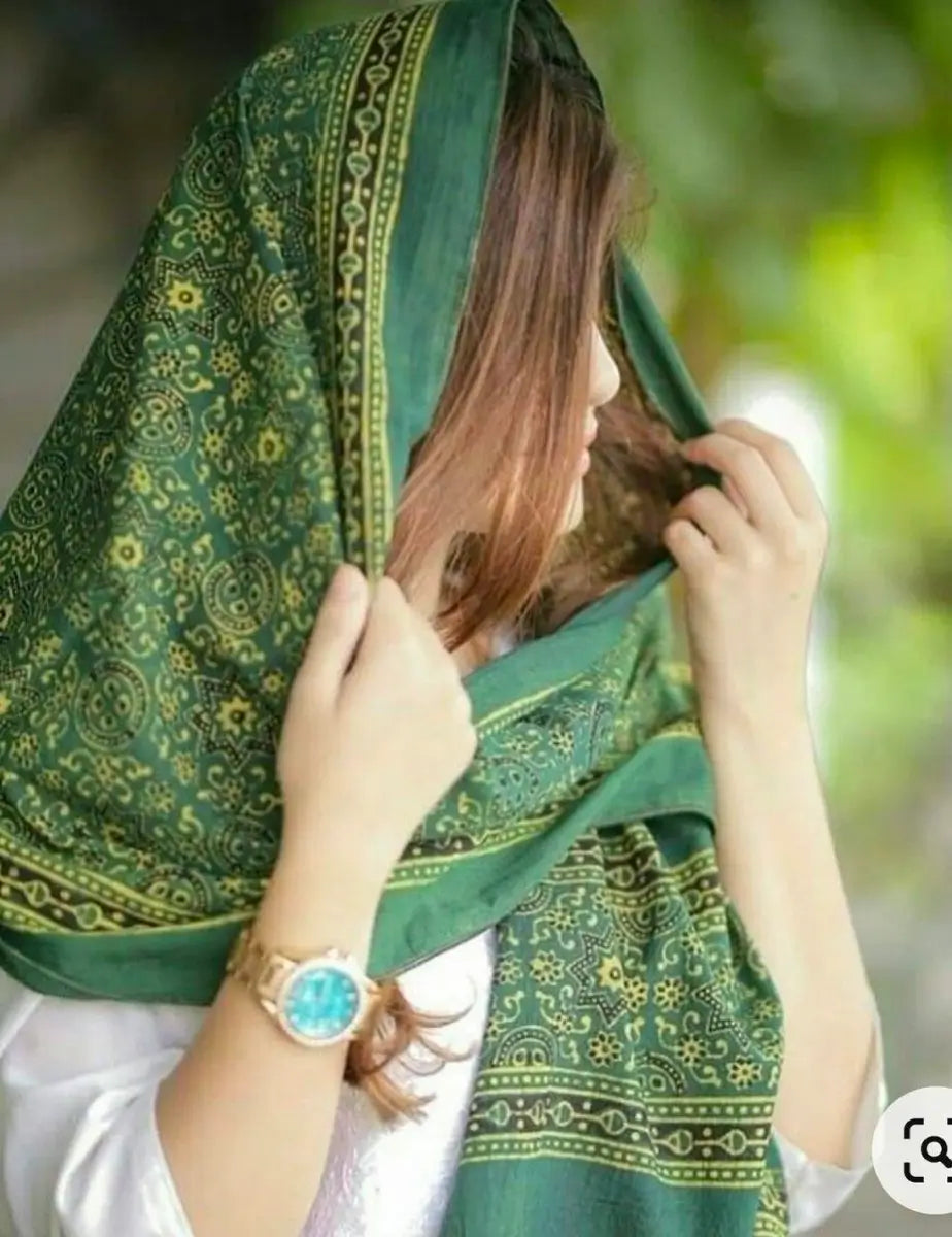Amina, Lahore